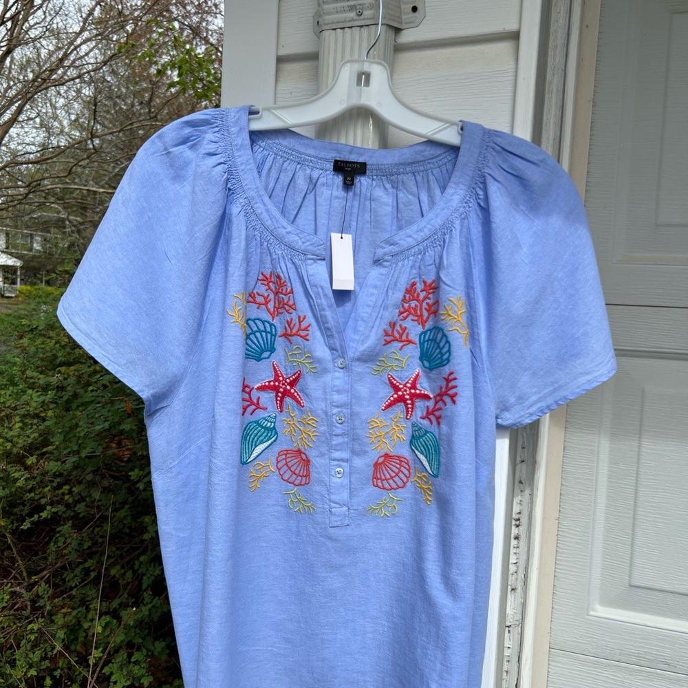 NWT Talbots Pretty Blue Embroidered Shells Peasant Style Short Sleeve Blouse